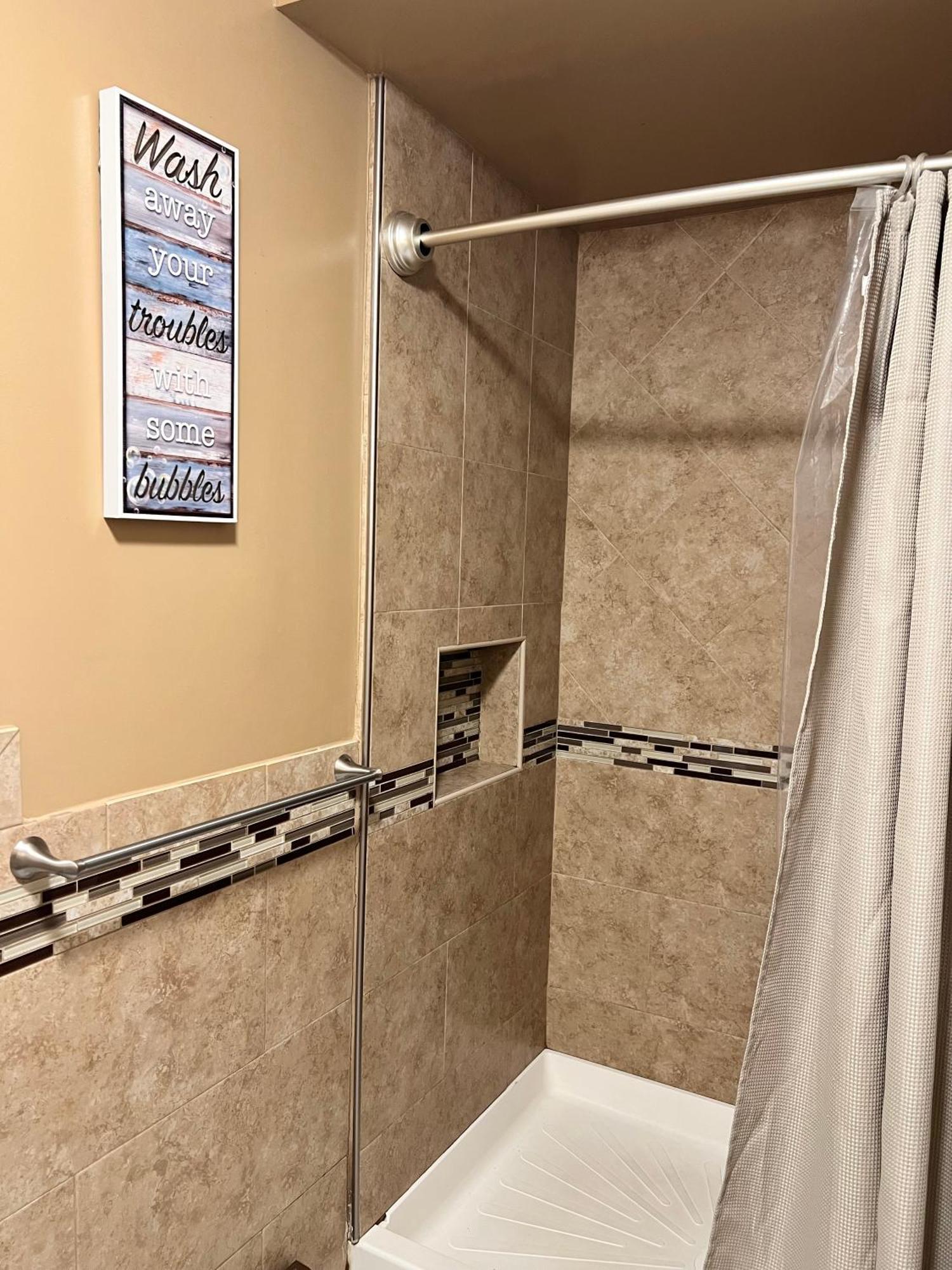 Guest house Luxury - Cheap Jfk Pick Up & Drop Off Available